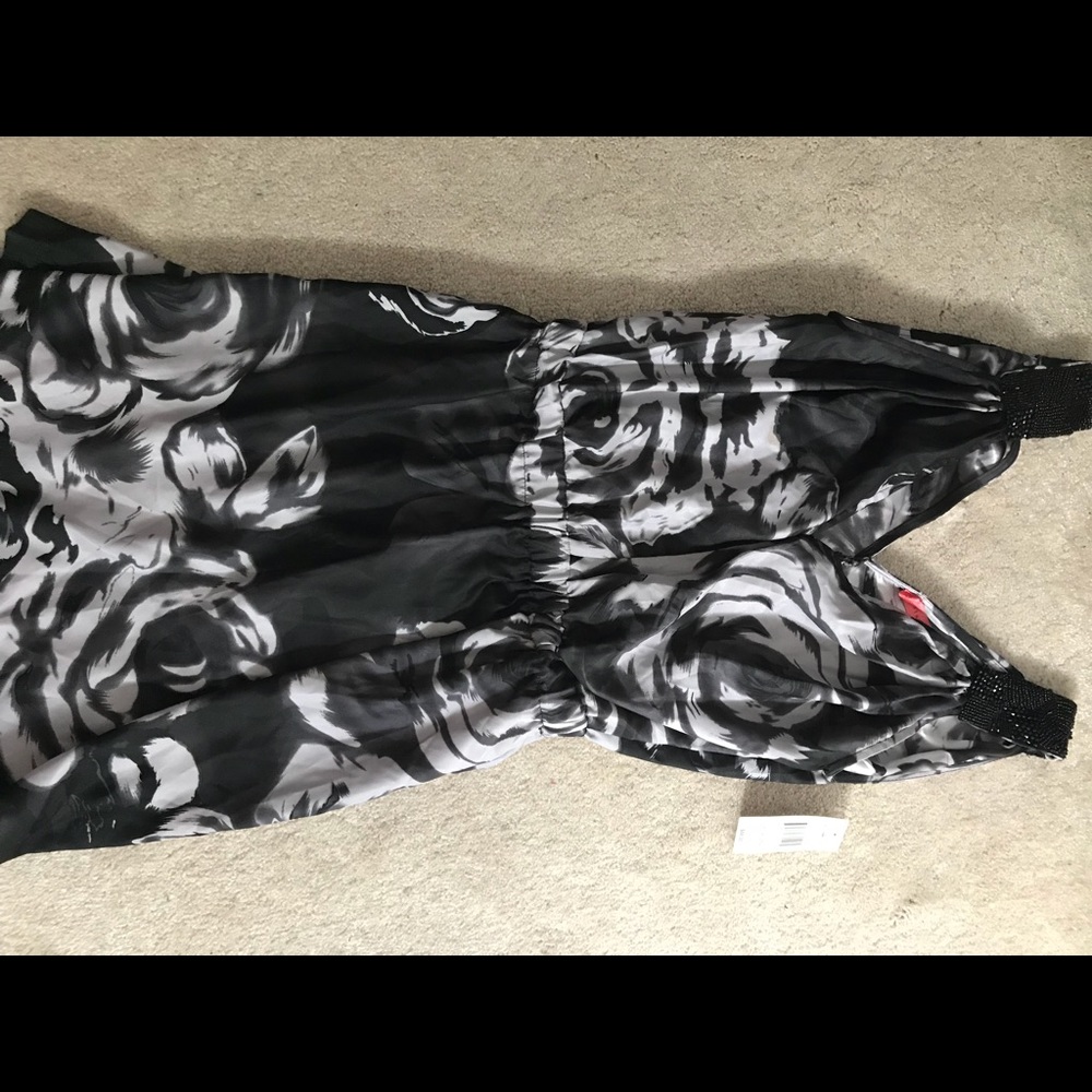 Brand Eight Sixty, size xs, embellished dress